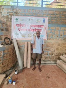 स्वतःकडे असलेल्या गाई-गुरांच्या शेणाचा योग्य वापर करून biogas तयार करायचा हा त्यांचा निर्णय कौतुकास्पद आहे.